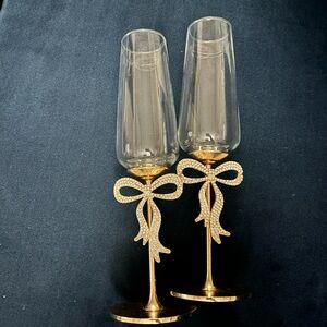 Gold Bow Champagne Glasses (2)